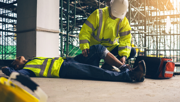 Capacitación en Primeros Auxilios en Obras de Construcción: Preparación para Emergencias